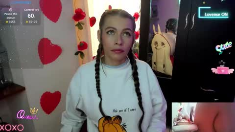 Lisa online show from March 11, 2026, 8:59 pm