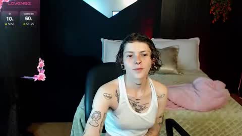 pretty_cristal22 online show from February 5, 2026, 11:59 am