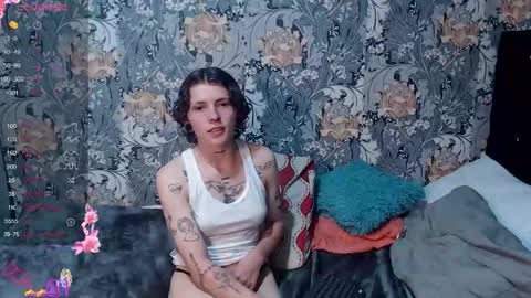 pretty_cristal22 online show from May 23, 2026, 1:55 am