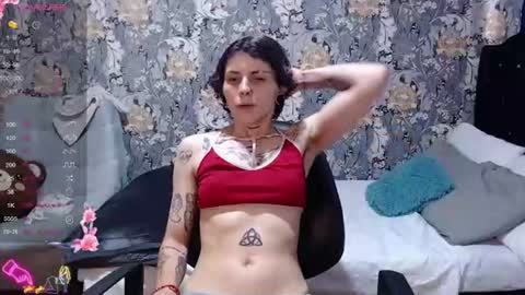 pretty_cristal22 online show from June 13, 2026, 8:40 pm