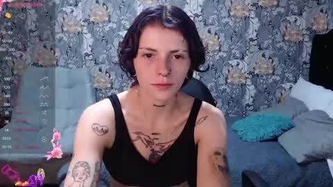 pretty_cristal22 online show from June 28, 2026, 1:00 am