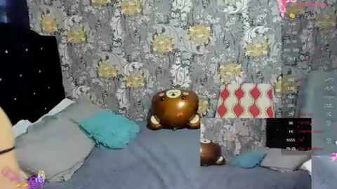 pretty_cristal22 online show from July 3, 2026, 12:00 pm