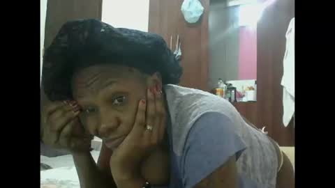 pretty_darya online show from October 21, 2025, 2:45 am