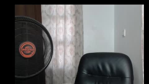 Pretty ebonygirl2 online show from March 6, 2026, 9:17 am