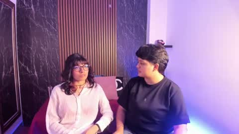 pretty_honey22 online show from June 26, 2026, 3:22 am