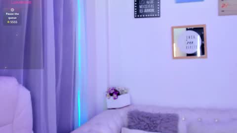 Snapshot of pretty_johnson_ chatting on December 22, 2025, 11:40 am pretty online show from December 22, 2025, 11:40 am