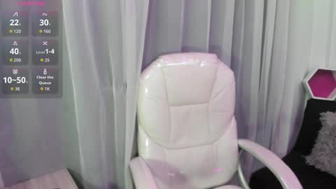 Snapshot of pretty_johnson_ chatting on February 28, 2026, 11:33 am pretty online show from February 28, 2026, 11:33 am