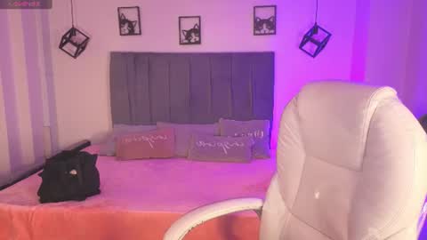 Snapshot of pretty_johnson_ chatting on July 26, 2026, 3:36 am pretty online show from July 26, 2026, 3:36 am