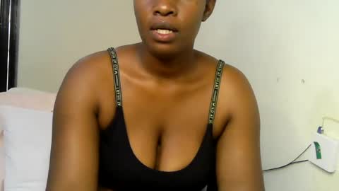 Snapshot of pretty_kylah chatting on June 28, 2026, 9:37 am pretty_kylah online show from June 28, 2026, 9:37 am