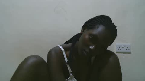 pretty_leila1 online show from February 12, 2026, 3:45 am