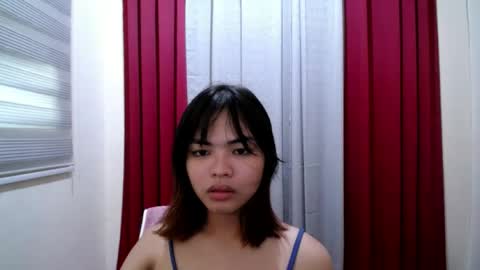 Snapshot of pretty_little_baby18 chatting on June 15, 2026, 5:53 am Venus online show from June 15, 2026, 5:53 am