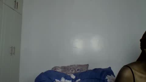 pretty luv1 online show from January 10, 2026, 6:42 pm