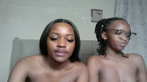 Snapshot of pretty_petite18 chatting on June 15, 2026, 10:12 pm lynn online show from June 15, 2026, 10:12 pm
