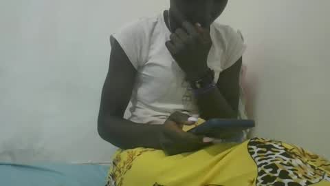 pretty_petite_ebony online show from December 13, 2024, 7:32 pm