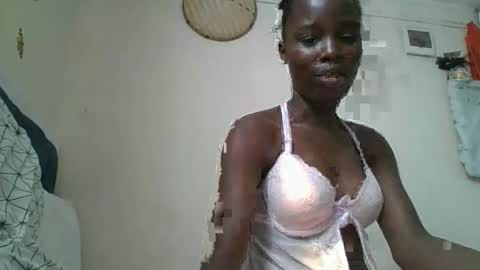 Snapshot of pretty_petite_ebony chatting on January 9, 2026, 12:08 pm pretty_petite_ebony online show from January 9, 2026, 12:08 pm