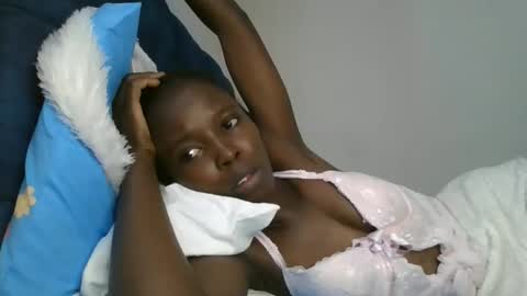 Snapshot of pretty_petite_ebony chatting on February 2, 2026, 8:02 am pretty_petite_ebony online show from February 2, 2026, 8:02 am