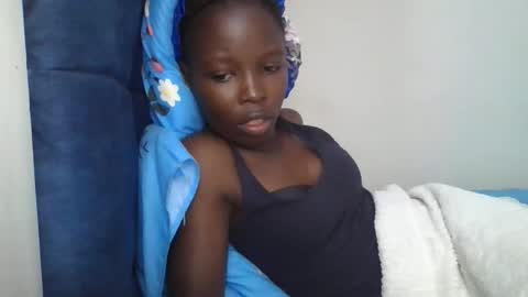 Snapshot of pretty_petite_ebony chatting on February 6, 2026, 9:45 am pretty_petite_ebony online show from February 6, 2026, 9:45 am