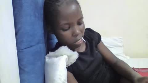 Snapshot of pretty_petite_ebony chatting on March 5, 2026, 6:59 pm pretty_petite_ebony online show from March 5, 2026, 6:59 pm