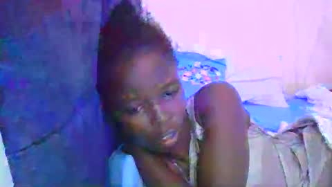 Snapshot of pretty_petite_ebony chatting on May 17, 2026, 1:29 pm pretty_petite_ebony online show from May 17, 2026, 1:29 pm