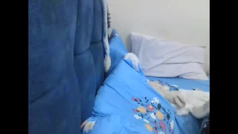 Snapshot of pretty_petite_ebony chatting on May 19, 2026, 1:56 am pretty_petite_ebony online show from May 19, 2026, 1:56 am