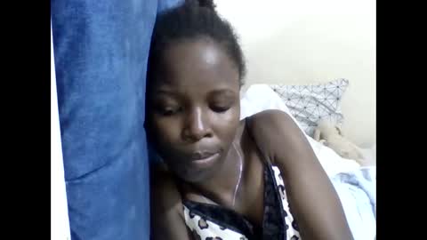 Snapshot of pretty_petite_ebony chatting on May 27, 2026, 12:07 am pretty_petite_ebony online show from May 27, 2026, 12:07 am