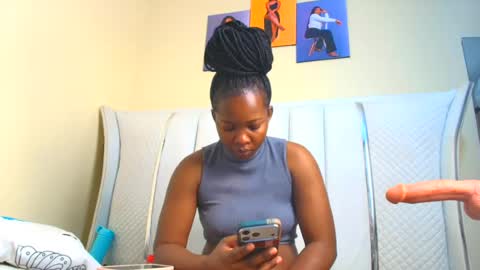Snapshot of pretty_pussy2 chatting on August 8, 2026, 8:38 am Essy online show from August 8, 2026, 8:38 am
