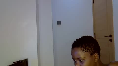 Snapshot of pretty_scooper chatting on June 4, 2026, 9:21 pm pretty_scooper online show from June 4, 2026, 9:21 pm
