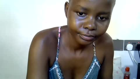 Snapshot of pretty_scooper chatting on June 12, 2026, 9:19 am pretty_scooper online show from June 12, 2026, 9:19 am