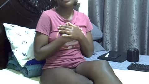 pretty_sheanna online show from June 19, 2026, 12:15 am
