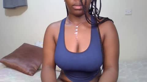 pretty_shila online show from September 23, 2025, 12:30 pm