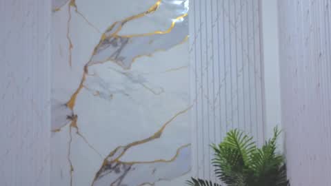 pretty_tay online show from May 12, 2026, 11:40 am