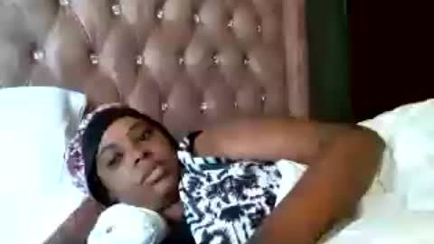 Snapshot of pretty_zii chatting on July 5, 2026, 7:04 am zii online show from July 5, 2026, 7:04 am