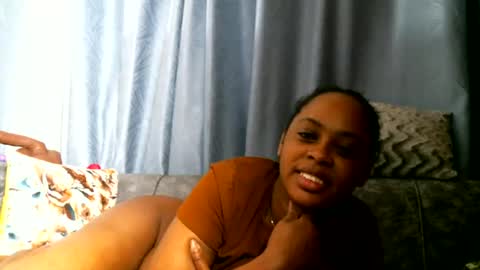 Snapshot of pretty_zii chatting on July 6, 2026, 10:56 am zii online show from July 6, 2026, 10:56 am