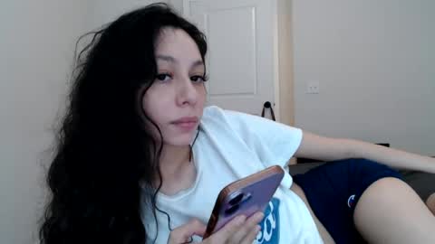 Snapshot of prettybabybrat chatting on August 4, 2026, 7:16 pm Baby Brat online show from August 4, 2026, 7:16 pm