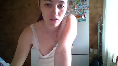 Snapshot of prettybella_7 chatting on July 17, 2026, 8:21 am Bella online show from July 17, 2026, 8:21 am