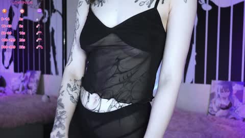 Violet online show from February 5, 2025, 1:04 am