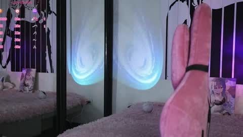 Violet online show from February 16, 2025, 1:36 am