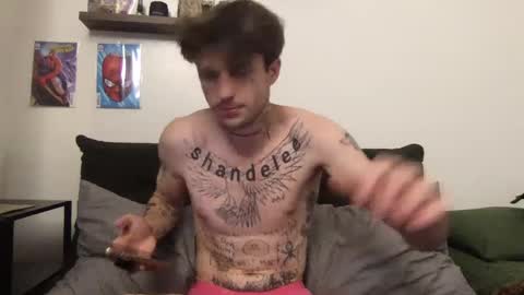 pretty boy online show from September 19, 2025, 5:53 am