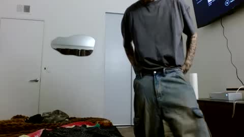 pretty boy online show from September 27, 2025, 4:50 am