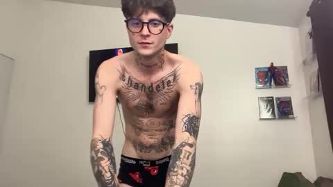 pretty boy online show from March 5, 2026, 2:40 am