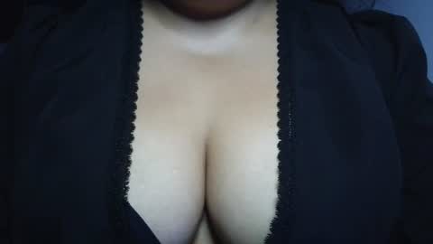 prettycarla online show from July 13, 2026, 12:35 am