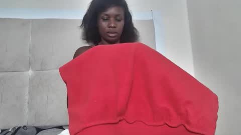 Vee online show from November 15, 2025, 8:22 am