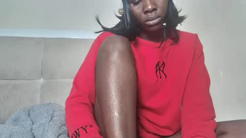 Vee online show from November 15, 2025, 11:32 pm