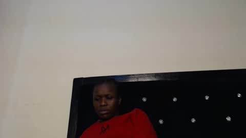 Vee online show from November 25, 2025, 7:08 am