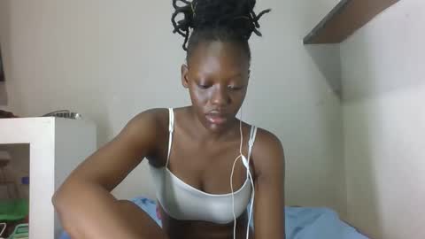 prettydollk_dons online show from February 15, 2026, 8:02 am