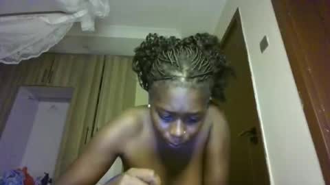 prettydulce online show from April 30, 2026, 3:13 am