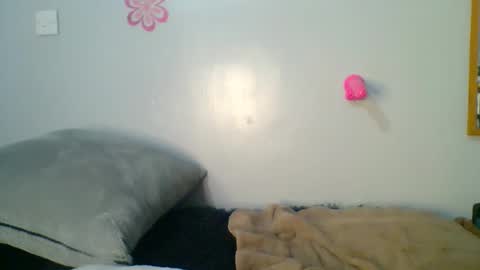 Snapshot of prettyela chatting on June 1, 2026, 12:07 pm PrettyEla online show from June 1, 2026, 12:07 pm