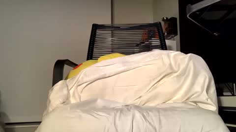 Pretty or Flacka  online show from November 9, 2025, 11:19 am