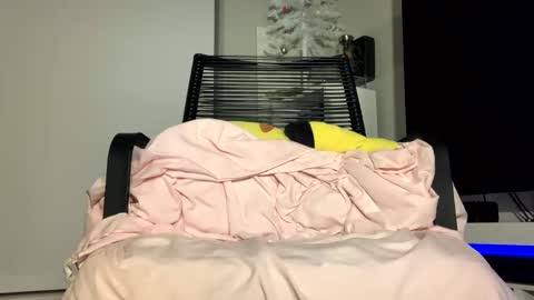 Pretty or Flacka  online show from January 15, 2026, 6:40 am