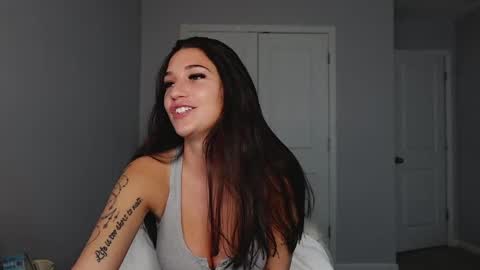 prettygirllltorii online show from March 19, 2026, 9:19 pm